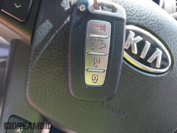 ✅ 2012 Kia Sorento SX • VIN: 5XYKW4A2XCG232506 • Лот: 42740284. Опубликован ранее на IAAI с пробегом 140 990 миль. Бесплатный доступ к архиву аукционных продаж из США и подробный отчёт об истории автомобиля на DreamBid. Изображение 11.