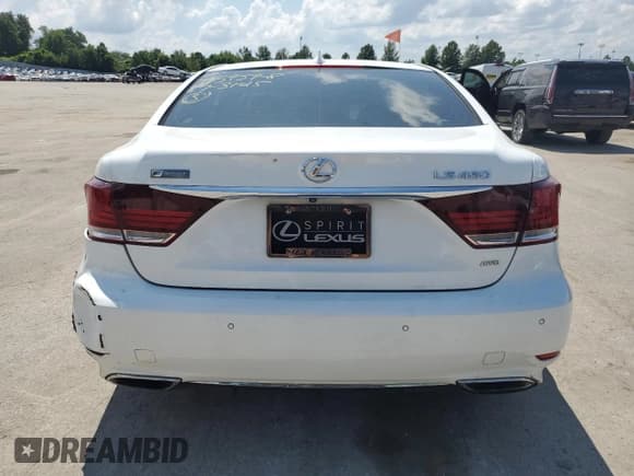 ✅ 2015 Lexus LS 460 • VIN: JTHCL5EF5F5023783 • Лот: 67566095. Опубликован ранее на Copart с пробегом 78 777 миль. Бесплатный доступ к архиву аукционных продаж из США и подробный отчёт об истории автомобиля на DreamBid. Изображение 6.