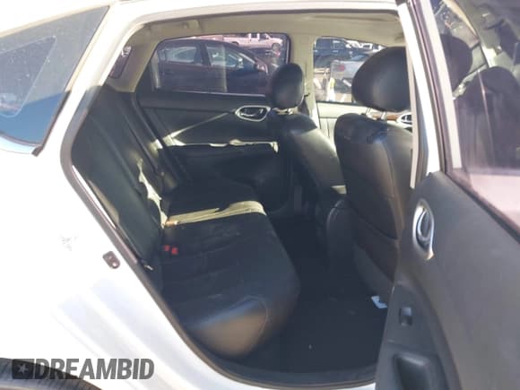 ✅ 2013 Nissan Sentra SV • VIN: 3N1AB7AP2DL705851 • Lot: 43581184. Wystawiony na IAAI z przebiegiem 103 688 mil. Bezpłatny archiwum sprzedaży aukcyjnych z USA i szczegółowy raport historii pojazdu na DreamBid. Zdjęcie 8.