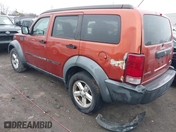 ✅ 2007 Dodge Nitro SXT • VIN: 1D8GU28K17W601446 • Lot: 41014232. Wystawiony na IAAI z przebiegiem 213 935 mil. Bezpłatny archiwum sprzedaży aukcyjnych z USA i szczegółowy raport historii pojazdu na DreamBid. Zdjęcie 3.