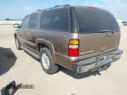 ✅ 2004 Chevrolet Suburban LS • VIN: 1GNEC16Z74R129256 • Lot: 42786812. Listed on IAAI with 347,493 mi. Free auction sales archive from the USA and detailed vehicle history report at DreamBid. Image 3.