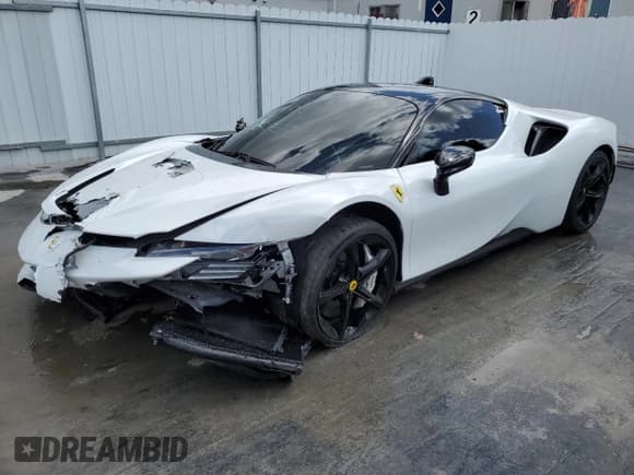 ✅ 2021 Ferrari SF90 • VIN: ZFF95NLA3M0257803 • Lot: 52259965. Wystawiony na Copart z przebiegiem 7 108 mil. Bezpłatny archiwum sprzedaży aukcyjnych z USA i szczegółowy raport historii pojazdu na DreamBid. Zdjęcie 1.