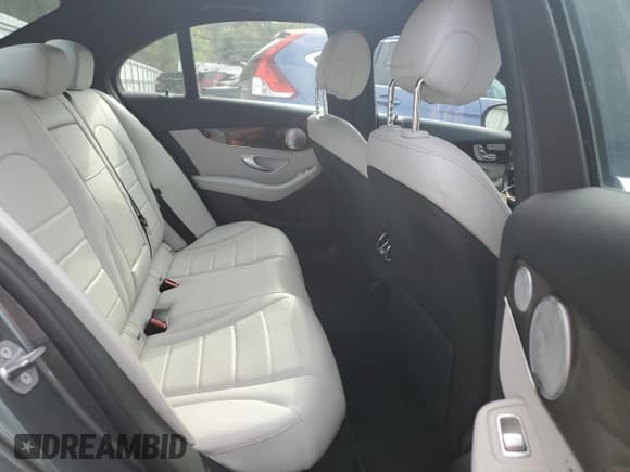 ✅ 2018 Mercedes-Benz C 300 • VIN: WDDWF4KB0JR413022 • Лот: 90241585. Опубликован ранее на Copart с пробегом 94 569 миль. Бесплатный доступ к архиву аукционных продаж из США и подробный отчёт об истории автомобиля на DreamBid. Изображение 10.