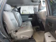 ✅ 2008 Toyota Sequoia SR5 • VIN: 5TDBY64A58S014508 • Лот: 41592166. Опубликован ранее на IAAI с пробегом 277 166 миль. Бесплатный доступ к архиву аукционных продаж из США и подробный отчёт об истории автомобиля на DreamBid. Изображение 8.