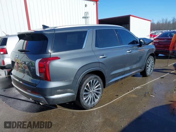 ✅ 2023 Hyundai Palisade Calligraphy • VIN: KM8R7DGE7PU510100 • Лот: 41334722. Опубликован ранее на IAAI с пробегом 56 579 миль. Бесплатный доступ к архиву аукционных продаж из США и подробный отчёт об истории автомобиля на DreamBid. Изображение 4.