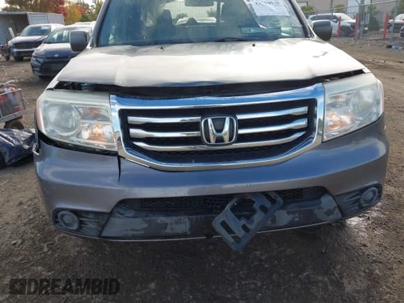 ✅ 2015 Honda Pilot LX • VIN: 5FNYF3H24FB008525 • Lot: 43559535. Listed on IAAI with 183,249 mi. Free auction sales archive from the USA and detailed vehicle history report at DreamBid. Image 18.