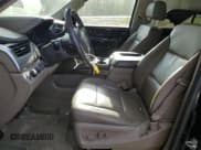 ✅ 2016 Chevrolet Suburban LT • VIN: 1GNSKHKC9GR168824 • Lot: 70234334. Wystawiony na Copart z przebiegiem Nie podano. Bezpłatny archiwum sprzedaży aukcyjnych z USA i szczegółowy raport historii pojazdu na DreamBid. Zdjęcie 7.