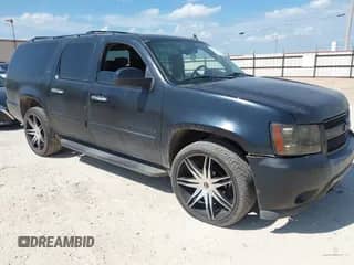 2008 Chevrolet Suburban LT с VIN 1GNFC16098J218885, выставлен на аукционе IAAI как лот 42723274 с пробегом 270 058 миль миль и . История ставок и продаж доступна на DreamBid. Изображение 1.