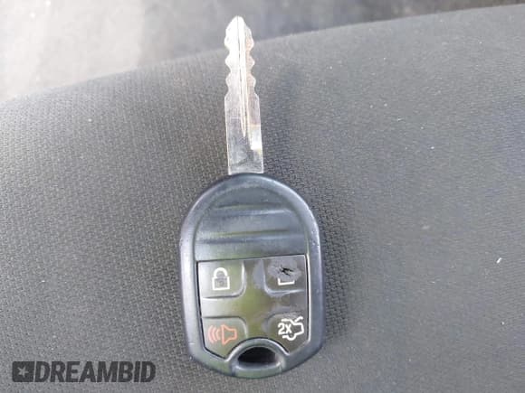 ✅ 2013 Ford Mustang V6 • VIN: 1ZVBP8AM9D5269415 • Lot: 42904297. Wystawiony na IAAI z przebiegiem 229 515 mil. Bezpłatny archiwum sprzedaży aukcyjnych z USA i szczegółowy raport historii pojazdu na DreamBid. Zdjęcie 11.