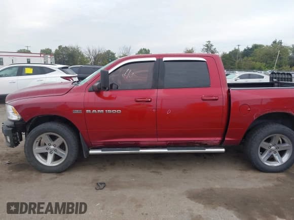 ✅ 2012 Ram 1500 Sport • VIN: 1C6RD7MT2CS249750 • Lot: 43298648. Wystawiony na IAAI z przebiegiem 157 271 mil. Bezpłatny archiwum sprzedaży aukcyjnych z USA i szczegółowy raport historii pojazdu na DreamBid. Zdjęcie 15.
