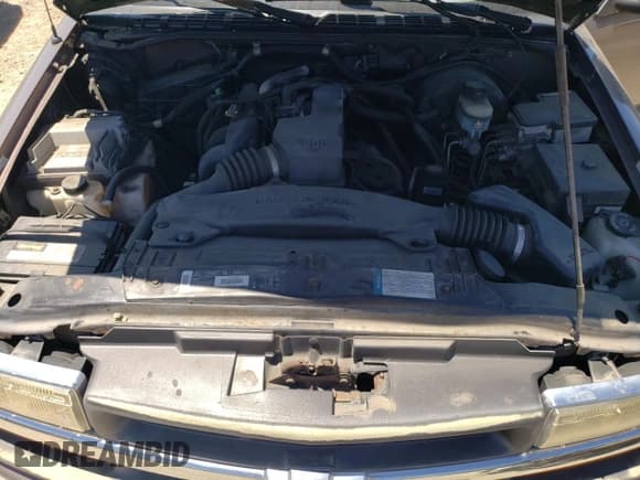 ✅ 1998 Chevrolet S-10 LS • VIN: 1GCCS1443WK209482 • Лот: 60480634. Опубликован ранее на Copart с пробегом 126 552 миль. Бесплатный доступ к архиву аукционных продаж из США и подробный отчёт об истории автомобиля на DreamBid. Изображение 11.