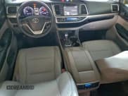 ✅ 2019 Toyota Highlander LE • VIN: 5TDZZRFH1KS329465 • Lot: 94925345. Listed on Copart with 82,256 mi. Free auction sales archive from the USA and detailed vehicle history report at DreamBid. Image 8.