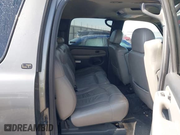 ✅ 2000 Chevrolet Suburban LS • VIN: 3GNFK16T1YG162181 • Лот: 41843413. Опубликован ранее на IAAI с пробегом 324 181 миль. Бесплатный доступ к архиву аукционных продаж из США и подробный отчёт об истории автомобиля на DreamBid. Изображение 8.