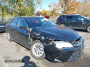✅ 2015 Toyota Camry LE • VIN: 4T4BF1FK8FR458006 • Lot: 43513027. Wystawiony na IAAI z przebiegiem 18 334 mil. Bezpłatny archiwum sprzedaży aukcyjnych z USA i szczegółowy raport historii pojazdu na DreamBid. Zdjęcie 6.