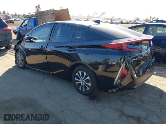 ✅ 2022 Toyota Prius LE • VIN: JTDKAMFP5N3225781 • Lot: 40822065. Listed on IAAI with 42,307 mi. Free auction sales archive from the USA and detailed vehicle history report at DreamBid. Image 3.