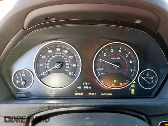 ✅ 2015 BMW 3 Series 328i xDrive • VIN: WBA3G7C52FK480867 • Lot: 85950835. Wystawiony na Copart z przebiegiem 108 686 mil. Bezpłatny archiwum sprzedaży aukcyjnych z USA i szczegółowy raport historii pojazdu na DreamBid. Zdjęcie 9.