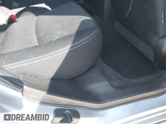 ✅ 2015 Subaru Crosstrek • VIN: JF2GPBCC5FH212481 • Lot: 43450294. Wystawiony na IAAI z przebiegiem 103 703 mil. Bezpłatny archiwum sprzedaży aukcyjnych z USA i szczegółowy raport historii pojazdu na DreamBid. Zdjęcie 8.