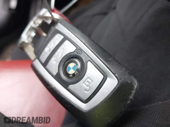 ✅ 2012 BMW 6 Series 650i • VIN: WBALZ3C5XCDL72676 • Lot: 43798002. Wystawiony na IAAI z przebiegiem 111 962 mil. Bezpłatny archiwum sprzedaży aukcyjnych z USA i szczegółowy raport historii pojazdu na DreamBid. Zdjęcie 11.