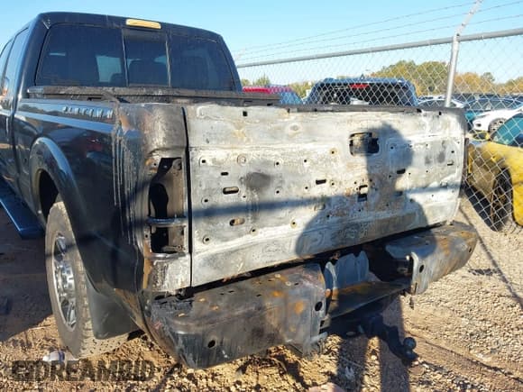 ✅ 2016 Ford F-250 Lariat • VIN: 1FT7W2BT3GEB48981 • Lot: 43638645. Listed on IAAI with 147,090 mi. Free auction sales archive from the USA and detailed vehicle history report at DreamBid. Image 6.