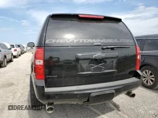 ✅ 2013 Chevrolet Suburban • VIN: 1GNWKMEG4DR257785 • Lot: 76817344. Wystawiony na Copart z przebiegiem 68 021 mil. Bezpłatny archiwum sprzedaży aukcyjnych z USA i szczegółowy raport historii pojazdu na DreamBid. Zdjęcie 6.