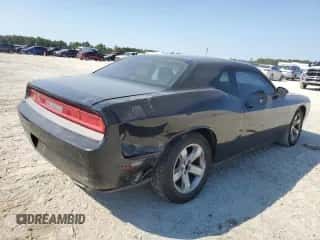 2013 Dodge Challenger SXT z VIN 2C3CDYAG8DH645898, wystawiony jako Copart lot #76301874 z przebiegiem 192 103 mil mil oraz Szkoda całkowita • Salvage title. Historia ofert i sprzedaży dostępna na DreamBid. Obrazek 3.