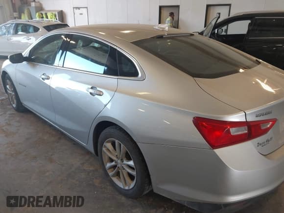 ✅ 2017 Chevrolet Malibu LT • VIN: 1G1ZE5ST0HF238087 • Lot: 43405667. Listed on IAAI with 183,960 mi. Free auction sales archive from the USA and detailed vehicle history report at DreamBid. Image 3.