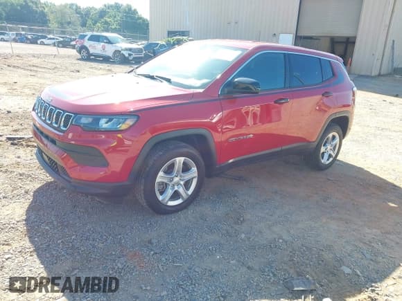 ✅ 2023 Jeep Compass Sport • VIN: 3C4NJDAN0PT518000 • Lot: 43092586. Wystawiony na IAAI z przebiegiem 12 271 mil. Bezpłatny archiwum sprzedaży aukcyjnych z USA i szczegółowy raport historii pojazdu na DreamBid. Zdjęcie 2.