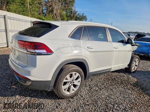 ✅ 2020 Volkswagen Atlas S • VIN: 1V2AC2CA6LC228632 • Lot: 94291125. Listed on Copart with 94,044 mi. Free auction sales archive from the USA and detailed vehicle history report at DreamBid. Image 3.