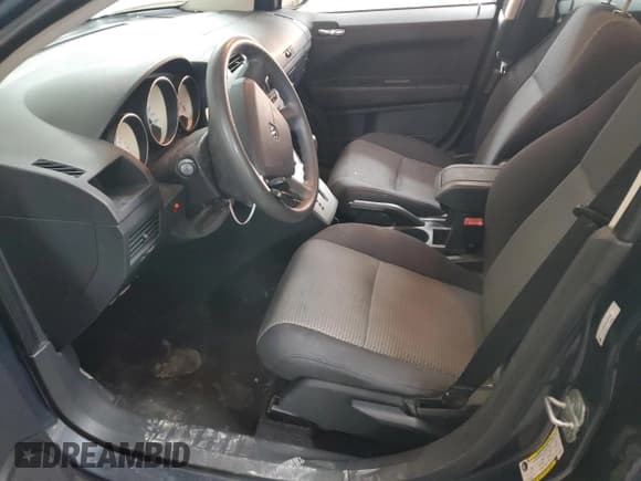 ✅ 2008 Dodge Caliber SXT • VIN: 1B3HB48B08D524362 • Лот: 86206044. Опубликован ранее на Copart с пробегом 213 633 миль. Бесплатный доступ к архиву аукционных продаж из США и подробный отчёт об истории автомобиля на DreamBid. Изображение 7.