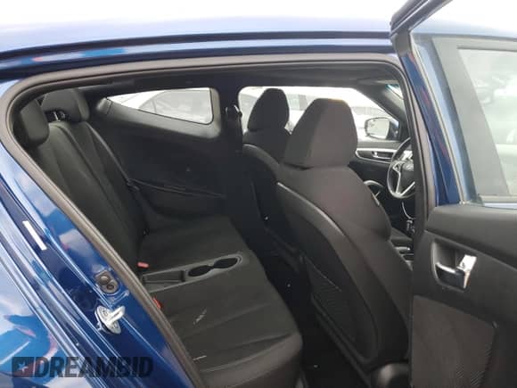 2017 Hyundai Veloster z VIN KMHTC6AD8HU324368, wystawiony jako Copart lot #37286853 z przebiegiem 90 777 mil mil oraz . Historia ofert i sprzedaży dostępna na DreamBid. Obrazek 10.