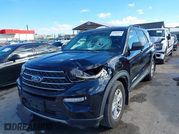 ✅ 2022 Ford Explorer XLT • VIN: 1FMSK8DH0NGB43400 • Lot: 43802934. Wystawiony na IAAI z przebiegiem 40 935 mil. Bezpłatny archiwum sprzedaży aukcyjnych z USA i szczegółowy raport historii pojazdu na DreamBid. Zdjęcie 6.