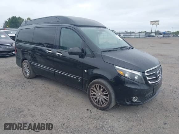 ✅ 2018 Mercedes-Benz Metris Passenger • VIN: WD4PG2EEXJ3405072 • Lot: 43327936. Listed on IAAI with 185,363 mi. Free auction sales archive from the USA and detailed vehicle history report at DreamBid. Image 1.