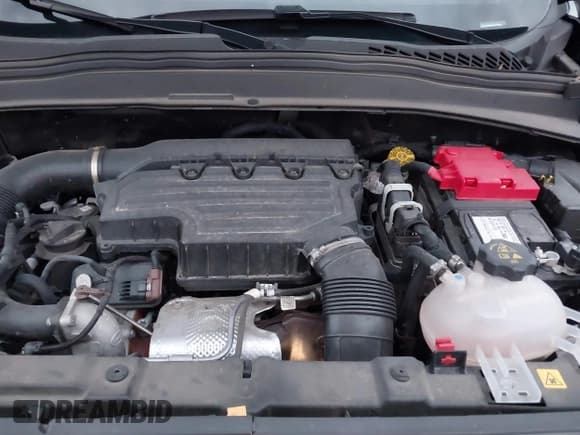 ✅ 2023 Jeep Renegade Latitude • VIN: ZACNJDB14PPP72325 • Lot: 43805526. Wystawiony na IAAI z przebiegiem 44 787 mil. Bezpłatny archiwum sprzedaży aukcyjnych z USA i szczegółowy raport historii pojazdu na DreamBid. Zdjęcie 10.