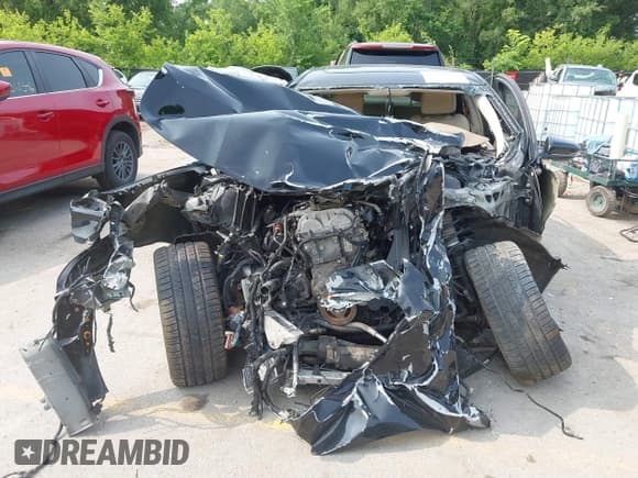 ✅ 2016 Cadillac CTS Luxury Collection AWD • VIN: 1G6AX5SX5G0103726 • Лот: 42370220. Опубликован ранее на IAAI с пробегом 172 586 миль. Бесплатный доступ к архиву аукционных продаж из США и подробный отчёт об истории автомобиля на DreamBid. Изображение 12.