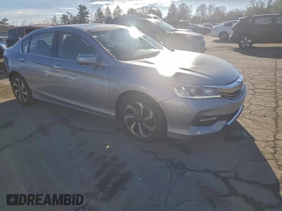 ✅ 2016 Honda Accord EX-L • VIN: 1HGCR2F88GA161617 • Lot: 93637455. Wystawiony na Copart z przebiegiem 154 181 mil. Bezpłatny archiwum sprzedaży aukcyjnych z USA i szczegółowy raport historii pojazdu na DreamBid. Zdjęcie 4.