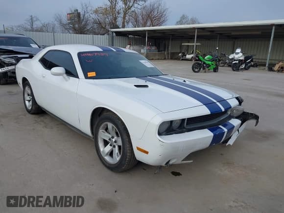 ✅ 2014 Dodge Challenger Rallye Redline • VIN: 2C3CDYAG1EH101082 • Lot: 41367959. Wystawiony na IAAI z przebiegiem 144 923 mil. Bezpłatny archiwum sprzedaży aukcyjnych z USA i szczegółowy raport historii pojazdu na DreamBid. Zdjęcie 1.