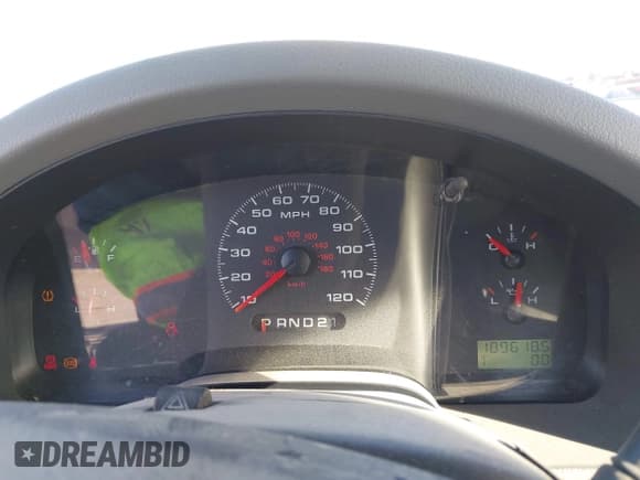 ✅ 2007 Ford F-150 STX • VIN: 1FTRX12W97KD24685 • Lot: 43679598. Wystawiony na IAAI z przebiegiem 189 618 mil. Bezpłatny archiwum sprzedaży aukcyjnych z USA i szczegółowy raport historii pojazdu na DreamBid. Zdjęcie 15.