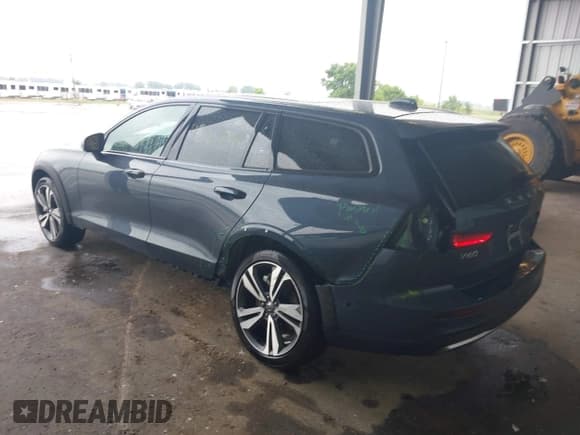 ✅ 2025 Volvo V60 Plus • VIN: YV4L12WK3S2149148 • Лот: 42567146. Опубликован ранее на IAAI с пробегом 1 816 миль. Бесплатный доступ к архиву аукционных продаж из США и подробный отчёт об истории автомобиля на DreamBid. Изображение 3.