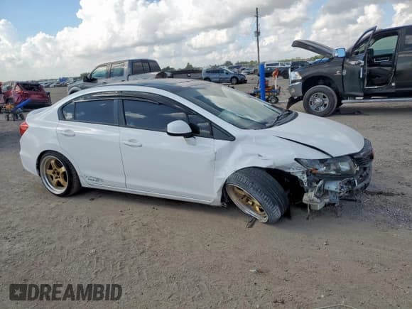 ✅ 2012 Honda Civic Si • VIN: 2HGFB6E54CH704974 • Lot: 85588585. Wystawiony na Copart z przebiegiem 189 095 mil. Bezpłatny archiwum sprzedaży aukcyjnych z USA i szczegółowy raport historii pojazdu na DreamBid. Zdjęcie 4.