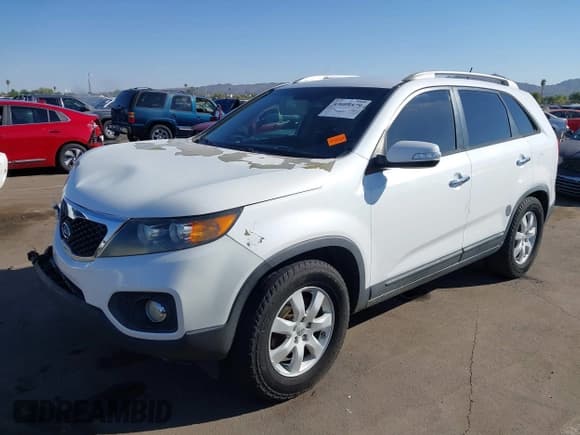 ✅ 2013 Kia Sorento LX • VIN: 5XYKT4A2XDG356723 • Лот: 43669579. Опубликован ранее на IAAI с пробегом 162 860 миль. Бесплатный доступ к архиву аукционных продаж из США и подробный отчёт об истории автомобиля на DreamBid. Изображение 2.