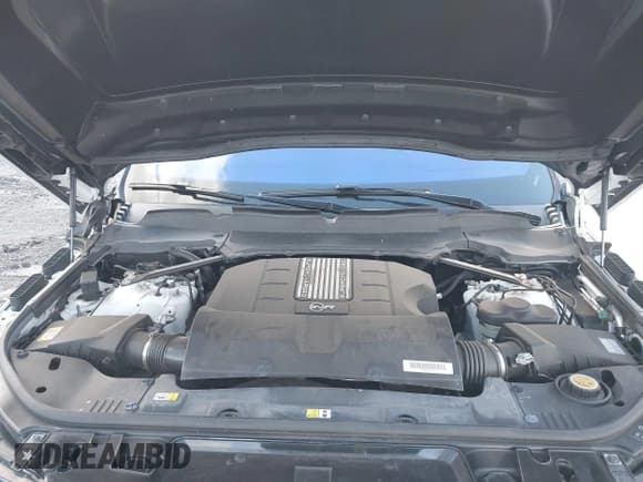 ✅ 2020 Land Rover Range Rover Sport SVR • VIN: SALWZ2RE9LA727591 • Lot: 43643137. Listed on IAAI with 45,476 mi. Free auction sales archive from the USA and detailed vehicle history report at DreamBid. Image 10.