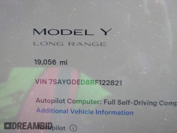 ✅ 2024 Tesla Model Y • VIN: 7SAYGDED8RF122821 • Lot: 43523220. Wystawiony na IAAI z przebiegiem 19 056 mil. Bezpłatny archiwum sprzedaży aukcyjnych z USA i szczegółowy raport historii pojazdu na DreamBid. Zdjęcie 15.