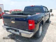 ✅ 2007 Chevrolet Silverado 1500 1LT • VIN: 2GCEC13J971511292 • Lot: 42181818. Wystawiony na IAAI z przebiegiem 239 647 mil. Bezpłatny archiwum sprzedaży aukcyjnych z USA i szczegółowy raport historii pojazdu na DreamBid. Zdjęcie 4.