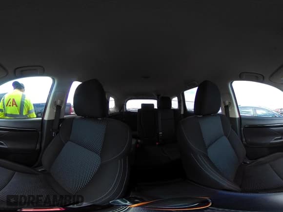 ✅ 2020 Mitsubishi Outlander ES • VIN: JA4AD2A3XLZ039461 • Lot: 43704011. Listed on IAAI with 115,441 mi. Free auction sales archive from the USA and detailed vehicle history report at DreamBid. Image 19.