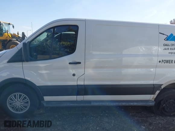 ✅ 2018 Ford Transit • VIN: 1FTYR1ZM2JKA58427 • Lot: 41830498. Listed on IAAI with 88,565 mi. Free auction sales archive from the USA and detailed vehicle history report at DreamBid. Image 14.