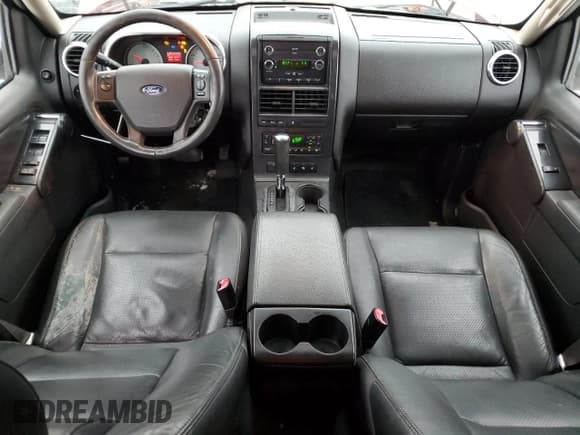 ✅ 2009 Ford Explorer • VIN: 1FMEU23E19UA00328 • Lot: 85907914. Wystawiony na Copart z przebiegiem 251 381 mil. Bezpłatny archiwum sprzedaży aukcyjnych z USA i szczegółowy raport historii pojazdu na DreamBid. Zdjęcie 8.