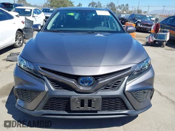 2021 Toyota Camry Hybrid SE z VIN 4T1G31AK6MU551359, wystawiony jako IAAI lot #42995923 z przebiegiem 54 373 mil mil oraz . Historia ofert i sprzedaży dostępna na DreamBid. Obrazek 12.