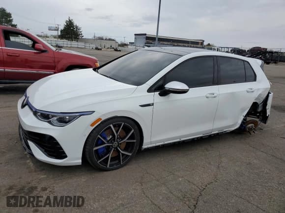 ✅ 2024 Volkswagen Golf R • VIN: WVWEB7CD0RW156735 • Lot: 50927105. Listed on Copart with 18,520 mi. Free auction sales archive from the USA and detailed vehicle history report at DreamBid. Image 1.