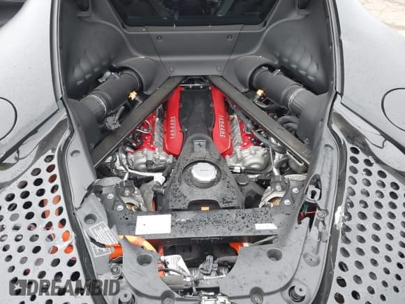 ✅ 2023 Ferrari SF90 • VIN: ZFF95NLAXP0298692 • Lot: 41630186. Wystawiony na IAAI z przebiegiem 390 mil. Bezpłatny archiwum sprzedaży aukcyjnych z USA i szczegółowy raport historii pojazdu na DreamBid. Zdjęcie 10.