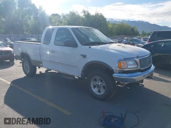 ✅ 2003 Ford F-150 XL • VIN: 1FTRX18L23NB93718 • Lot: 42286043. Listed on IAAI with 274,079 mi. Free auction sales archive from the USA and detailed vehicle history report at DreamBid. Image 1.